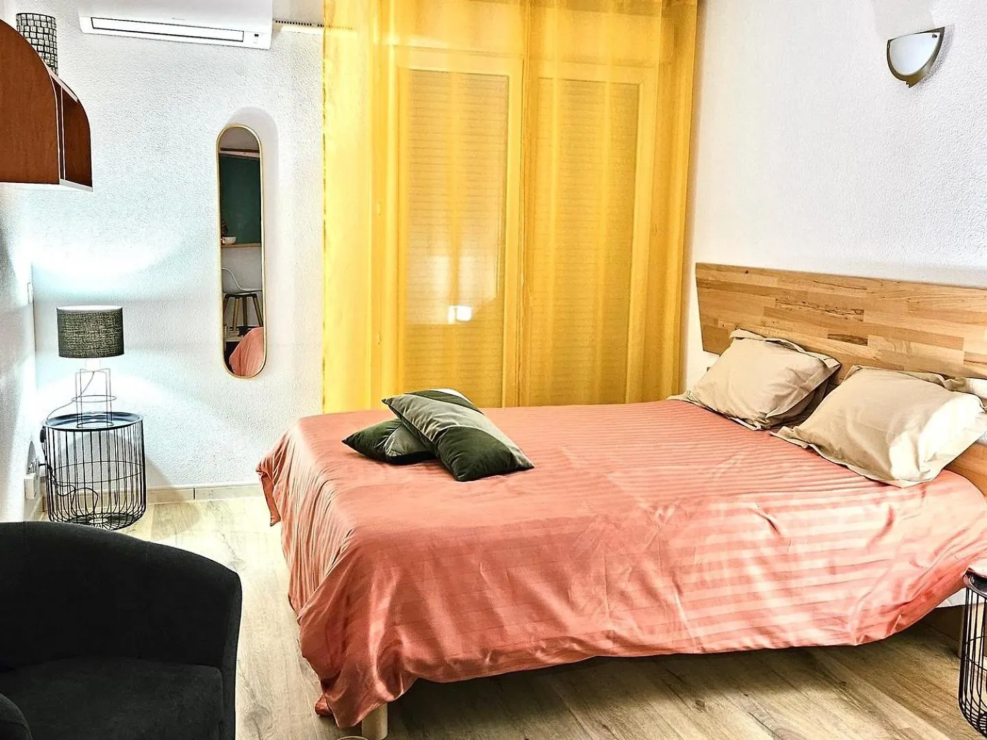 Apartment T1 - 160 Bed - City Center Toulouse