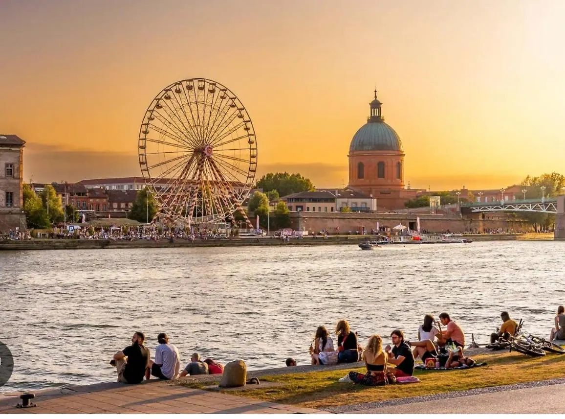 T1 - 160 Bed - City Center Toulouse